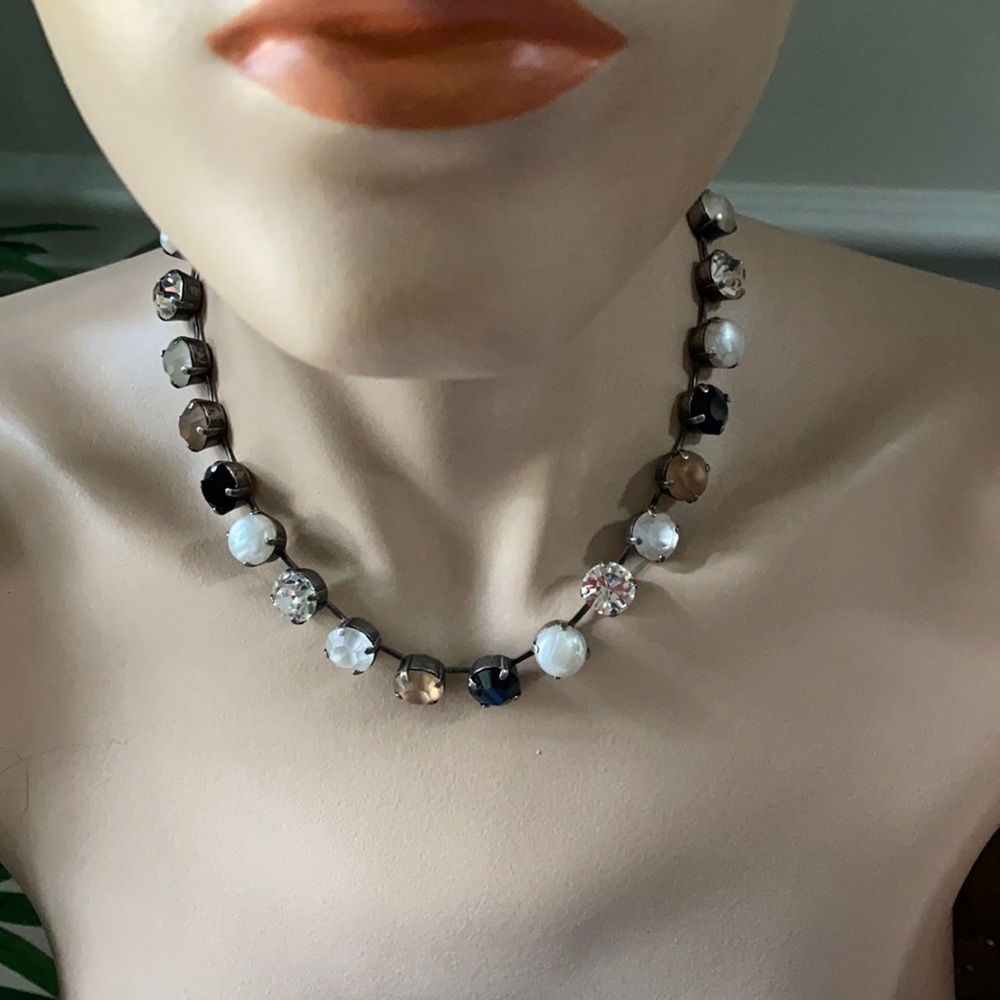 Sabika crystal Manhattan choker